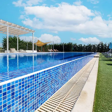 Villa Blue Diamond