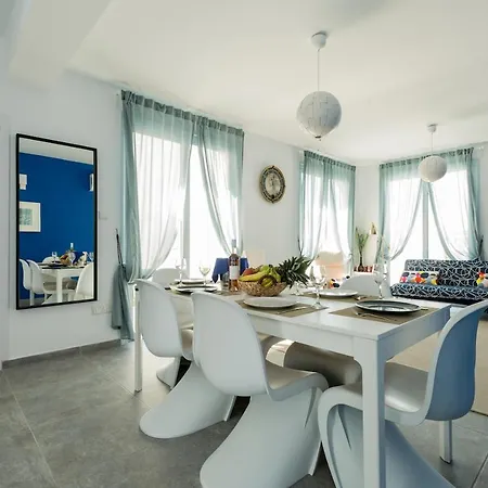 Blue Diamond Villa *