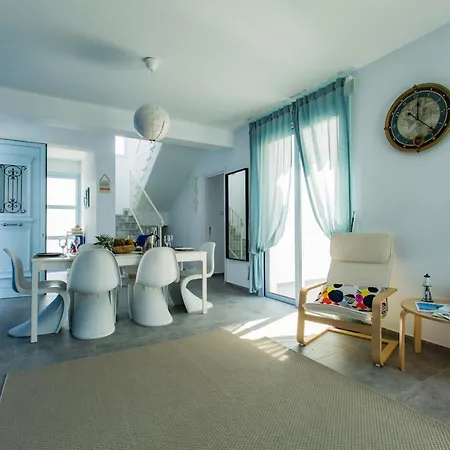 Villa Blue Diamond