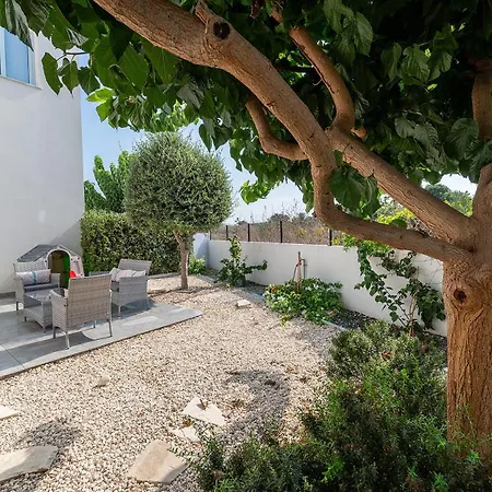 Villa Blue Diamond