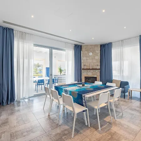 Blue Diamond Villa *