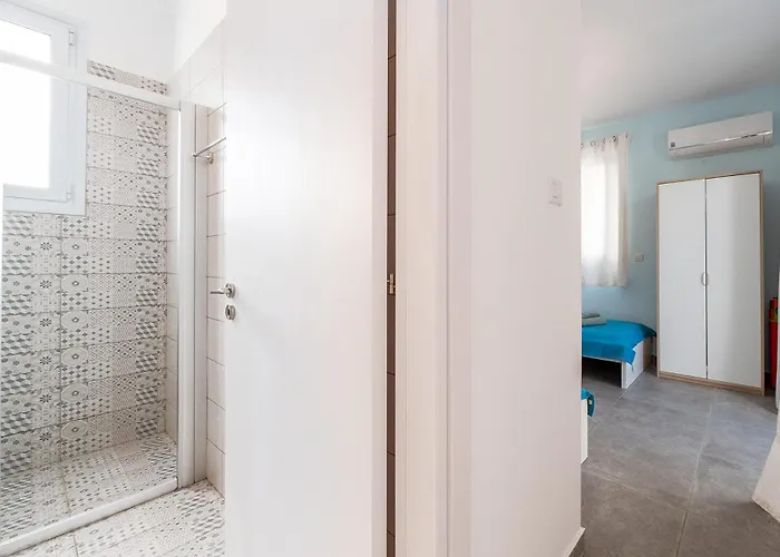 Blue Diamond 파포스