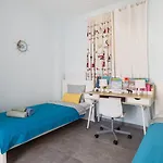 Villa Blue Diamond