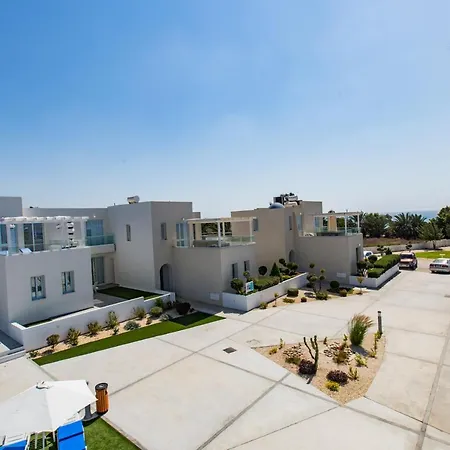 וילה Blue Diamond *